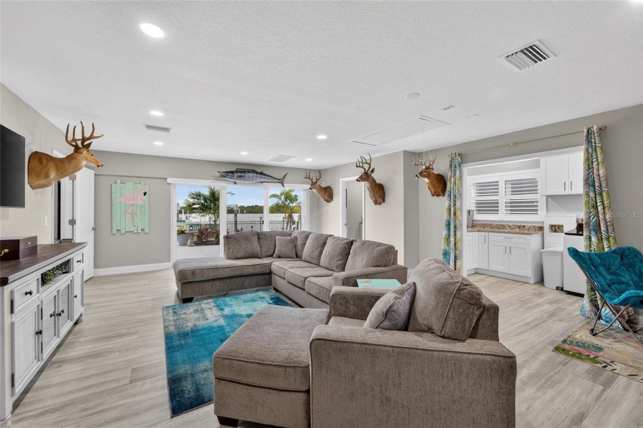 3422 W Shell Point Road , Ruskin, FL 33570 Photo