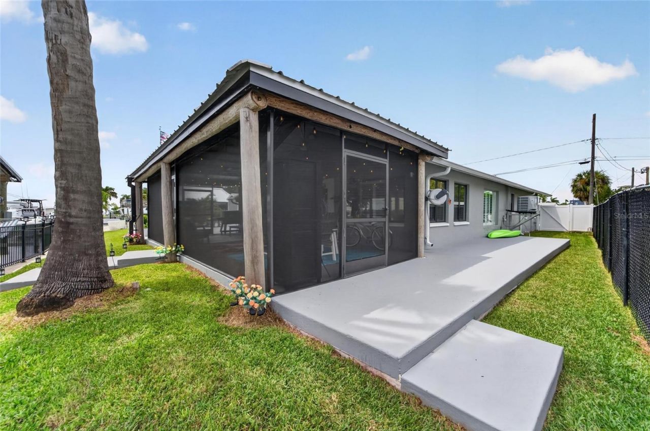 3422 W Shell Point Road , Ruskin, FL 33570 Photo