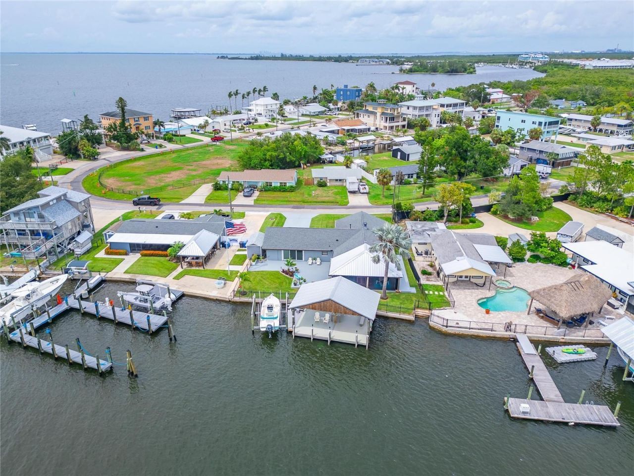 3422 W Shell Point Road , Ruskin, FL 33570 Photo