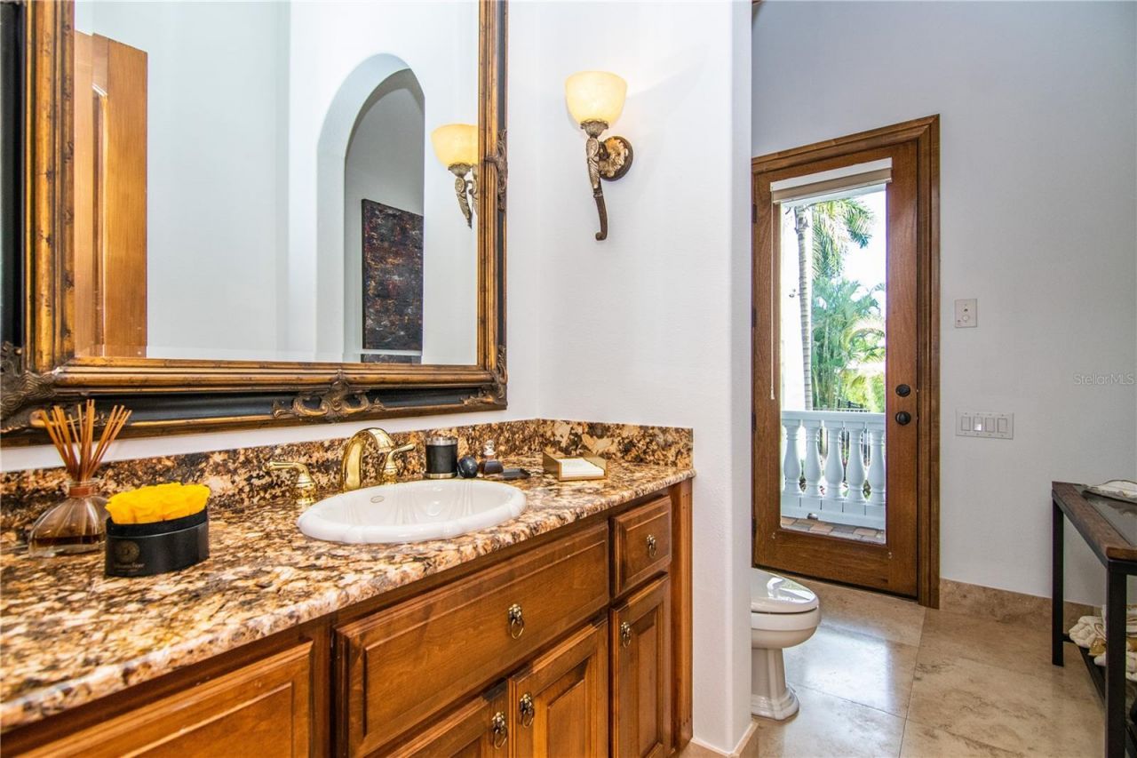 5211 W Neptune Way, Tampa, FL 33609 Photo