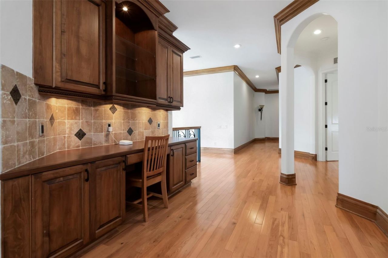 5211 W Neptune Way, Tampa, FL 33609 Photo