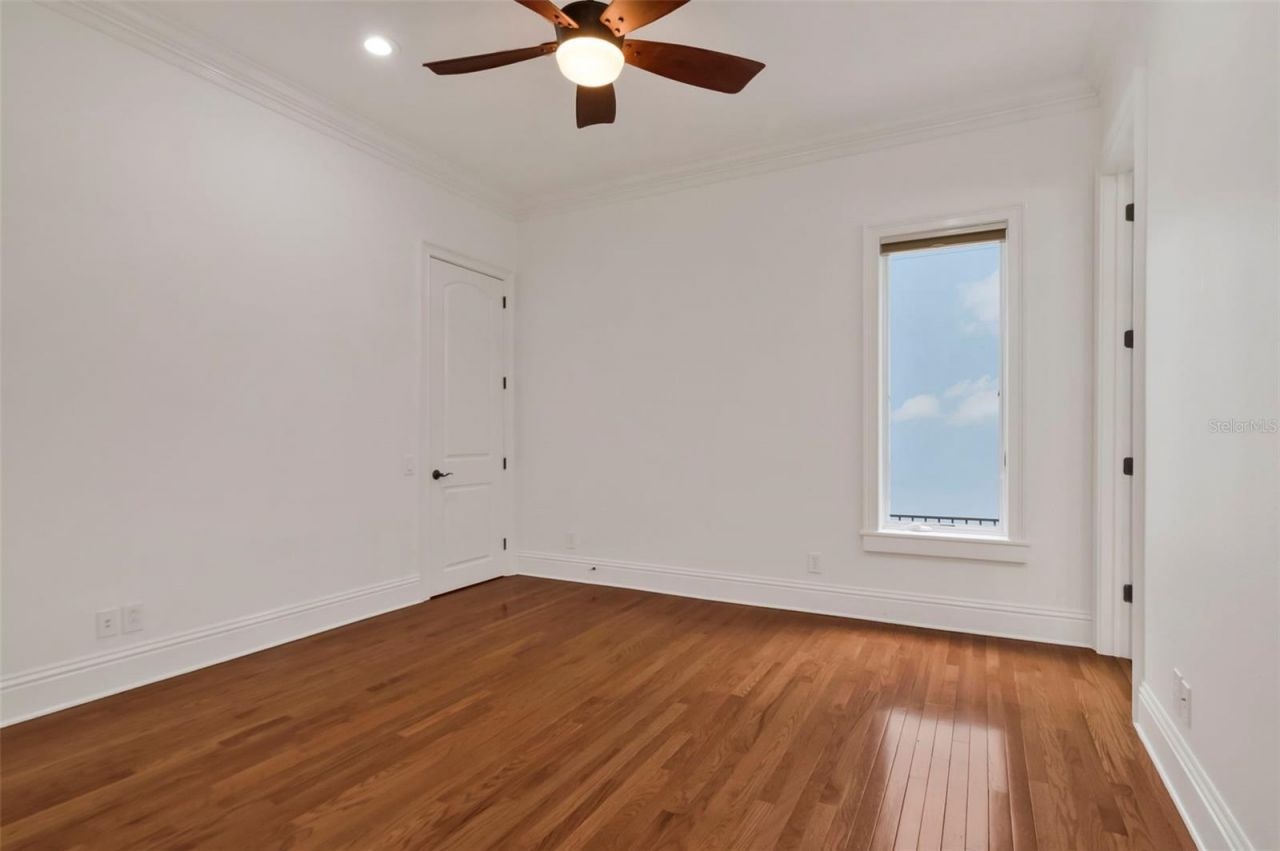 5211 W Neptune Way, Tampa, FL 33609 Photo