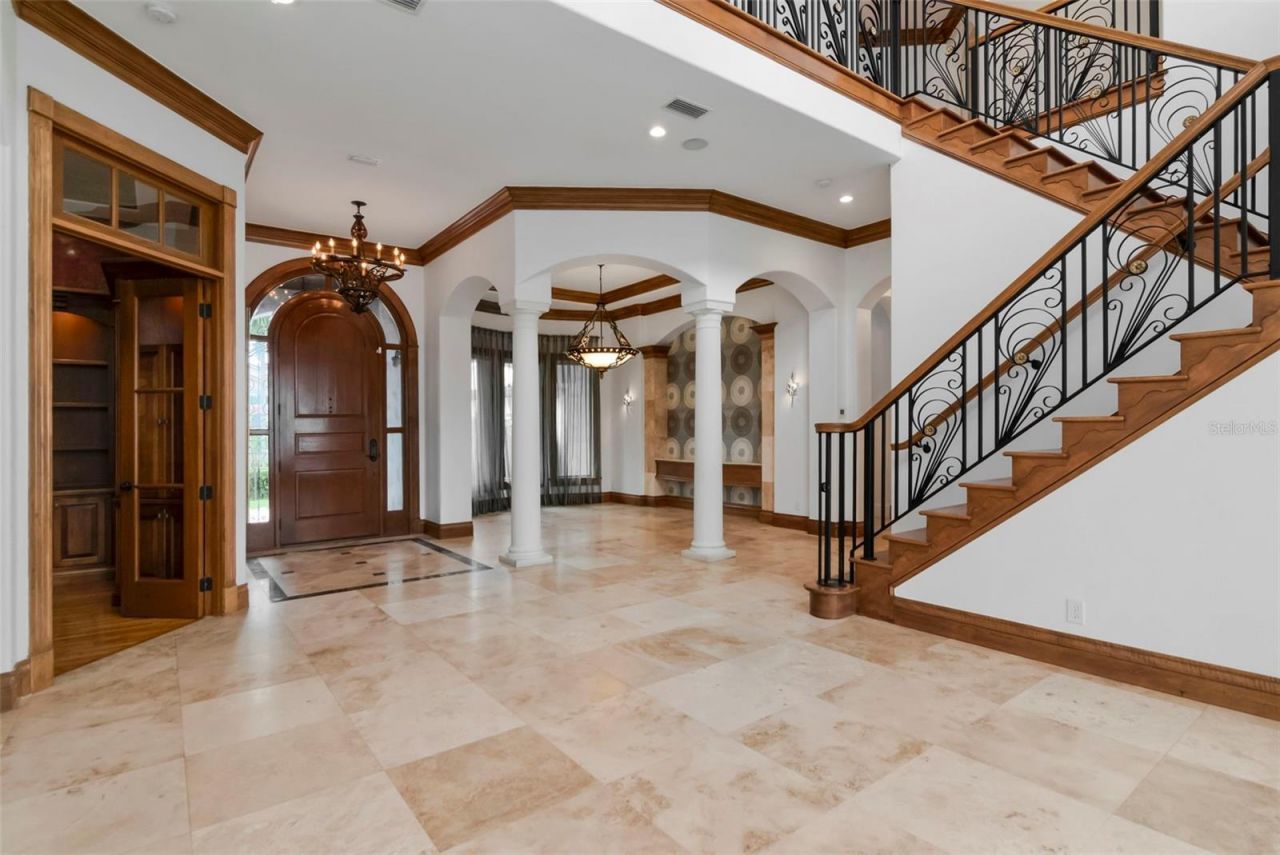 5211 W Neptune Way, Tampa, FL 33609 Photo
