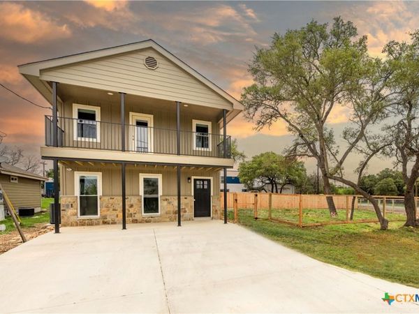 1165 Eagle Flight Drive , Canyon Lake, TX 78133