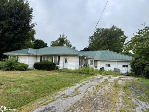 411 N Oak Street, Agency, IA 52501