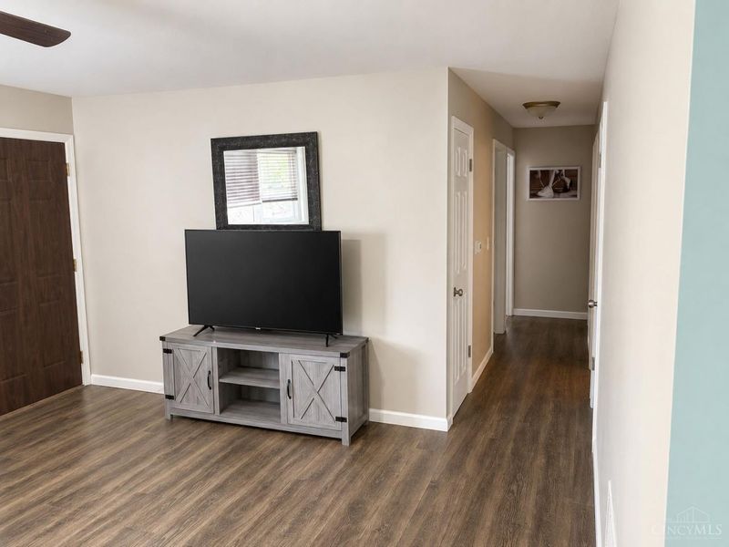 424 Rockford Drive, Hamilton, OH 45013 Photo 4