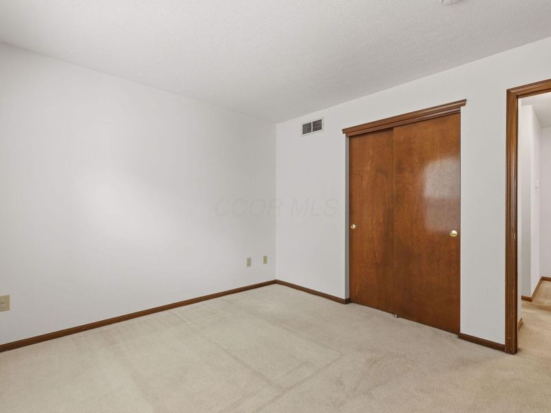 6526 Upper Lake Circle, Westerville, OH 43082 Photo 25