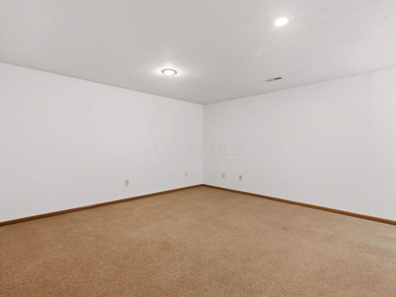 6526 Upper Lake Circle, Westerville, OH 43082 Photo 34