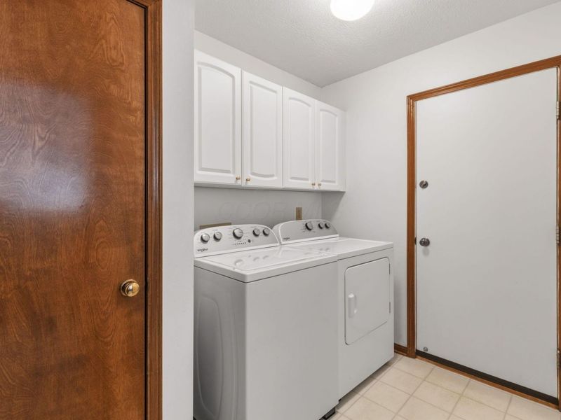 6526 Upper Lake Circle, Westerville, OH 43082 Photo 37