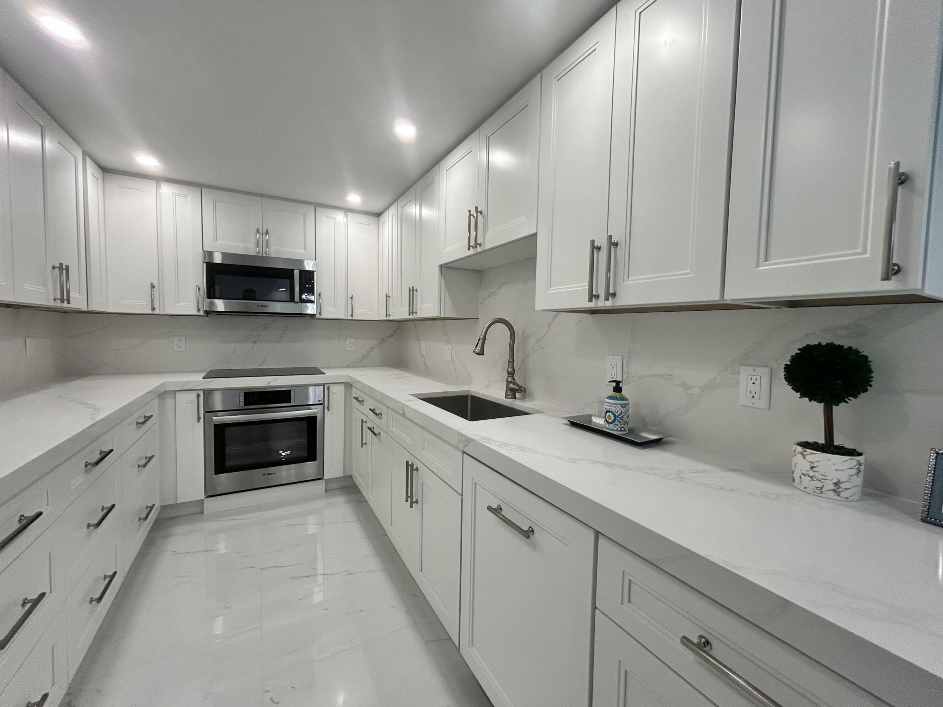 3546 S Ocean Boulevard, Unit 405, South Palm Beach, FL 33480 Photo