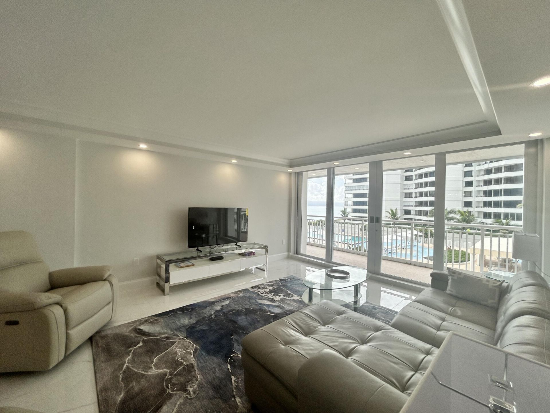3546 S Ocean Boulevard, Unit 405, South Palm Beach, FL 33480 Photo