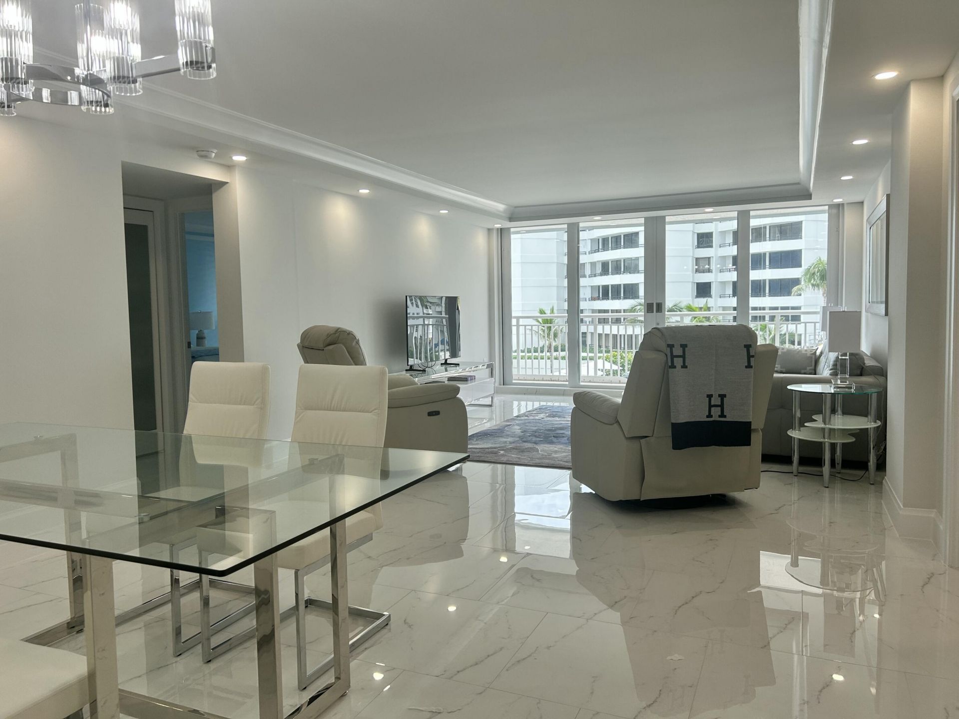 3546 S Ocean Boulevard, Unit 405, South Palm Beach, FL 33480 Photo