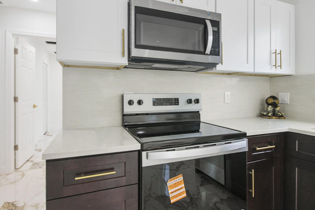 1336 W 6th Street, Riviera Beach, FL 33404 Photo