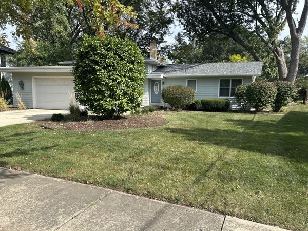 1126 Laurel Lane , Naperville, IL 60540