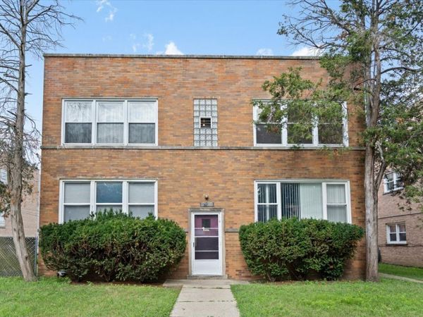 8920 Lamon Avenue , Unit 2B, Skokie, IL 60077