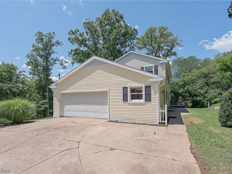 117 Meadow Lane , Marietta, OH 45750 Photo 3