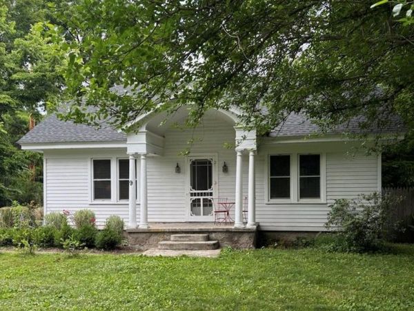 9 Old Lane , Hudson, NY 12534