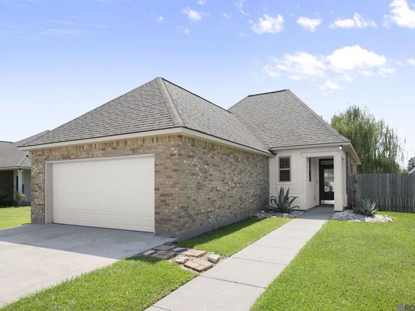 519 S Calvin Ave, Gonzales, LA 70737