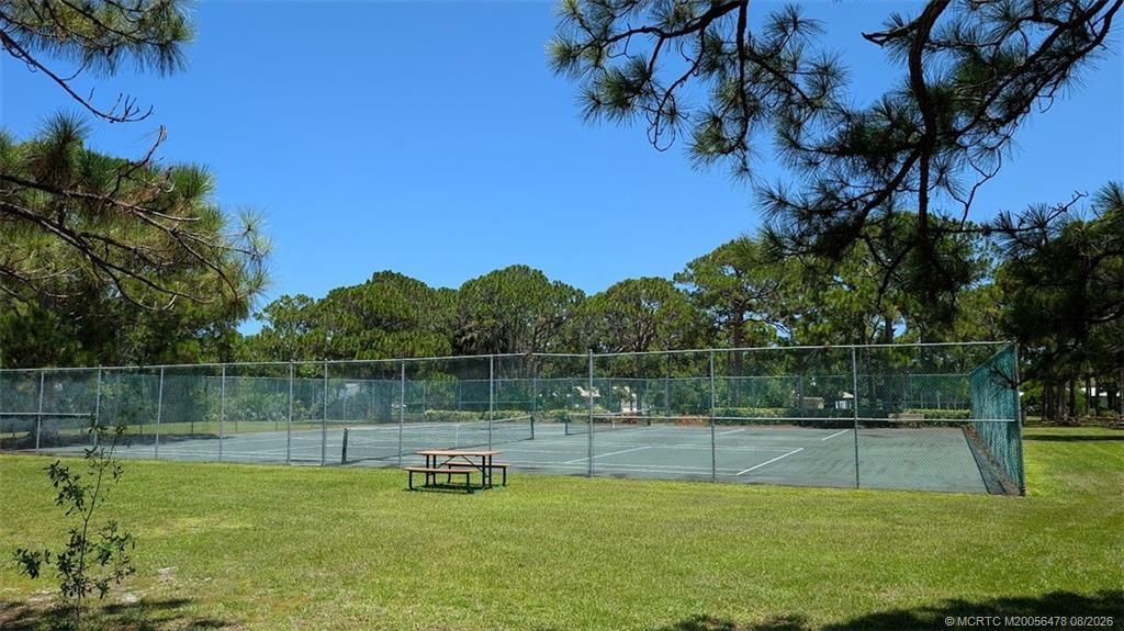 366 NE Ficus Terrace, Jensen Beach, FL 34957 Photo