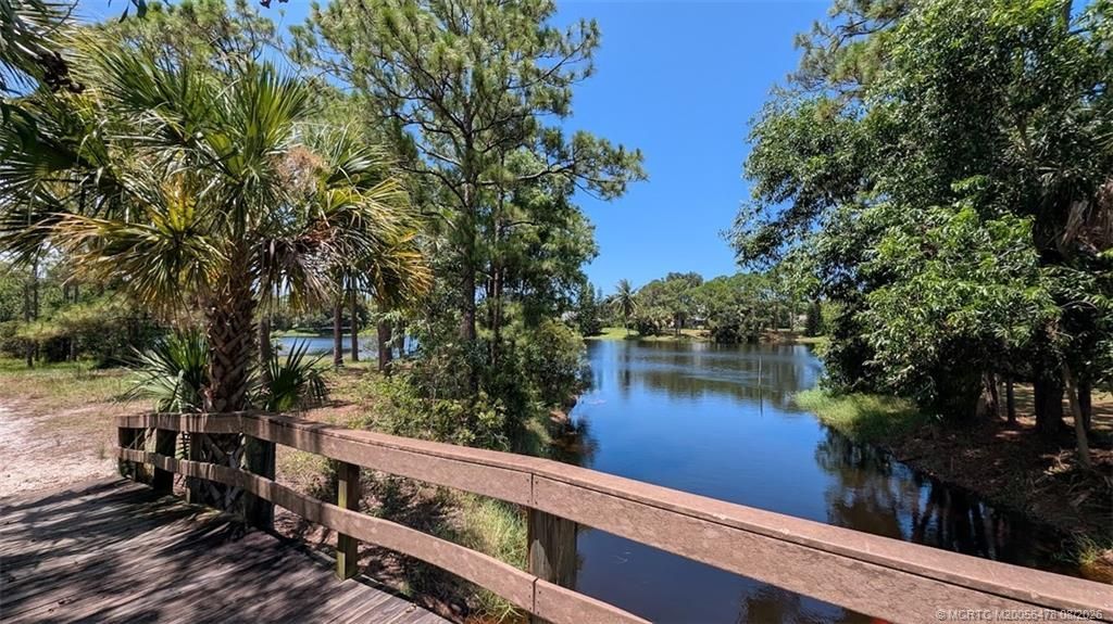 366 NE Ficus Terrace, Jensen Beach, FL 34957 Photo