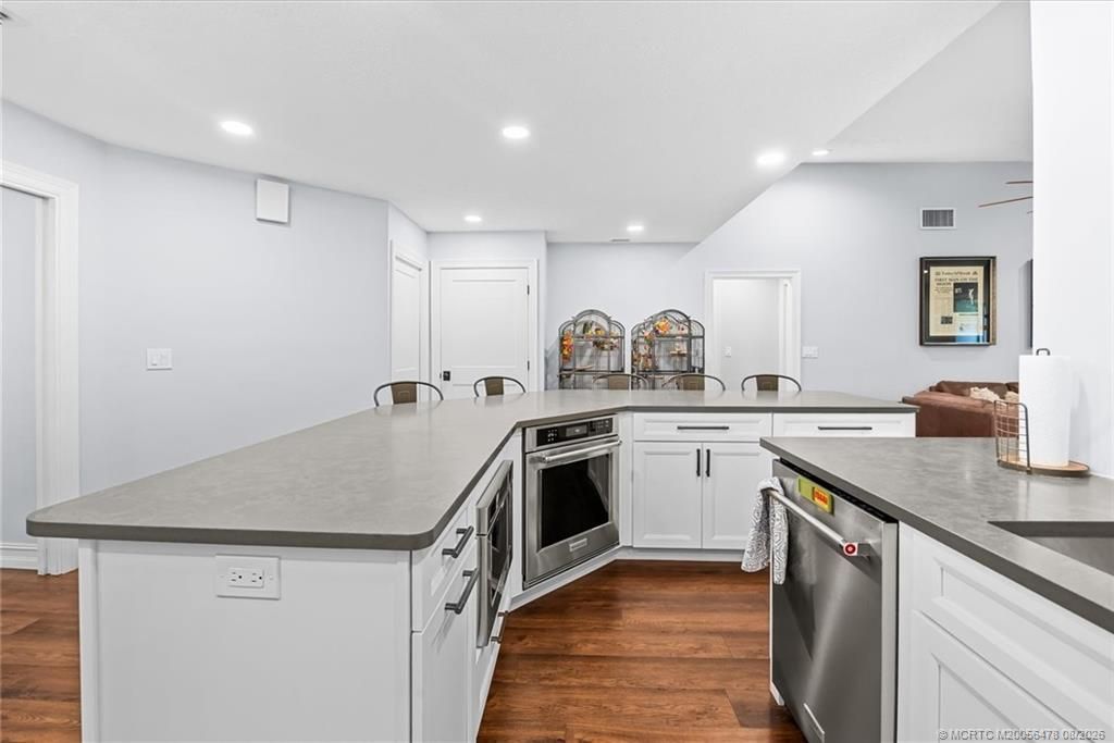 366 NE Ficus Terrace, Jensen Beach, FL 34957 Photo