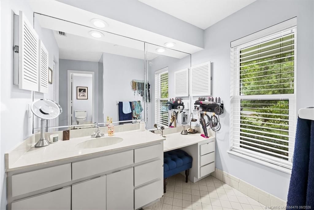366 NE Ficus Terrace, Jensen Beach, FL 34957 Photo