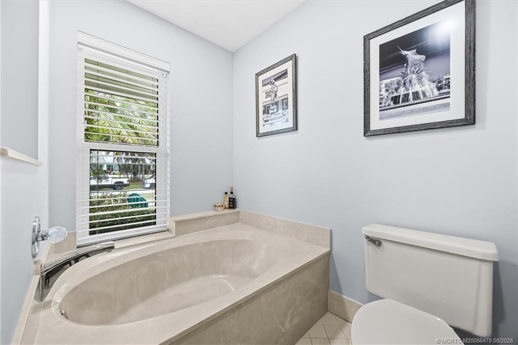 366 NE Ficus Terrace, Jensen Beach, FL 34957 Photo