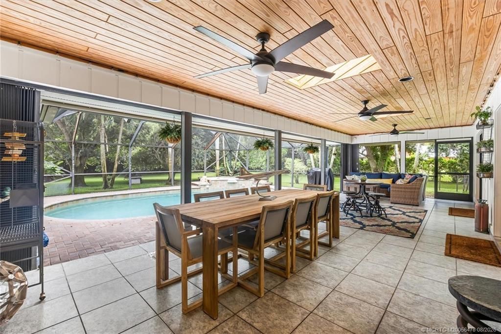 366 NE Ficus Terrace, Jensen Beach, FL 34957 Photo
