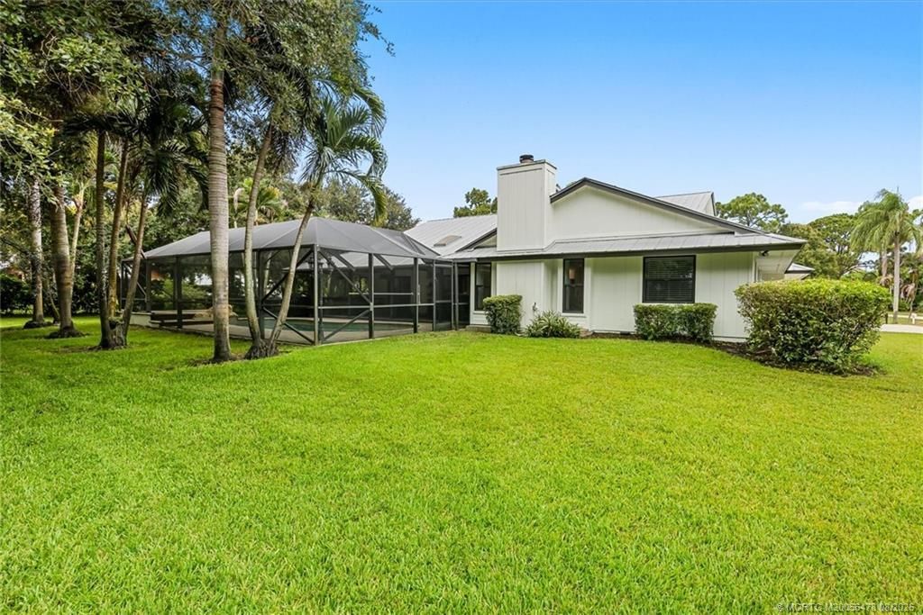 366 NE Ficus Terrace, Jensen Beach, FL 34957 Photo