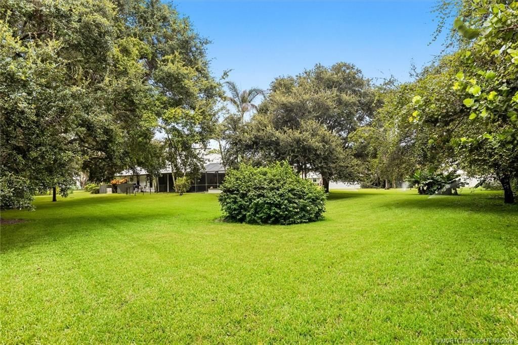 366 NE Ficus Terrace, Jensen Beach, FL 34957 Photo