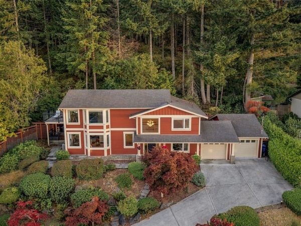 5287 Lost Lake Rd , Nanaimo, BC V9T 5E6