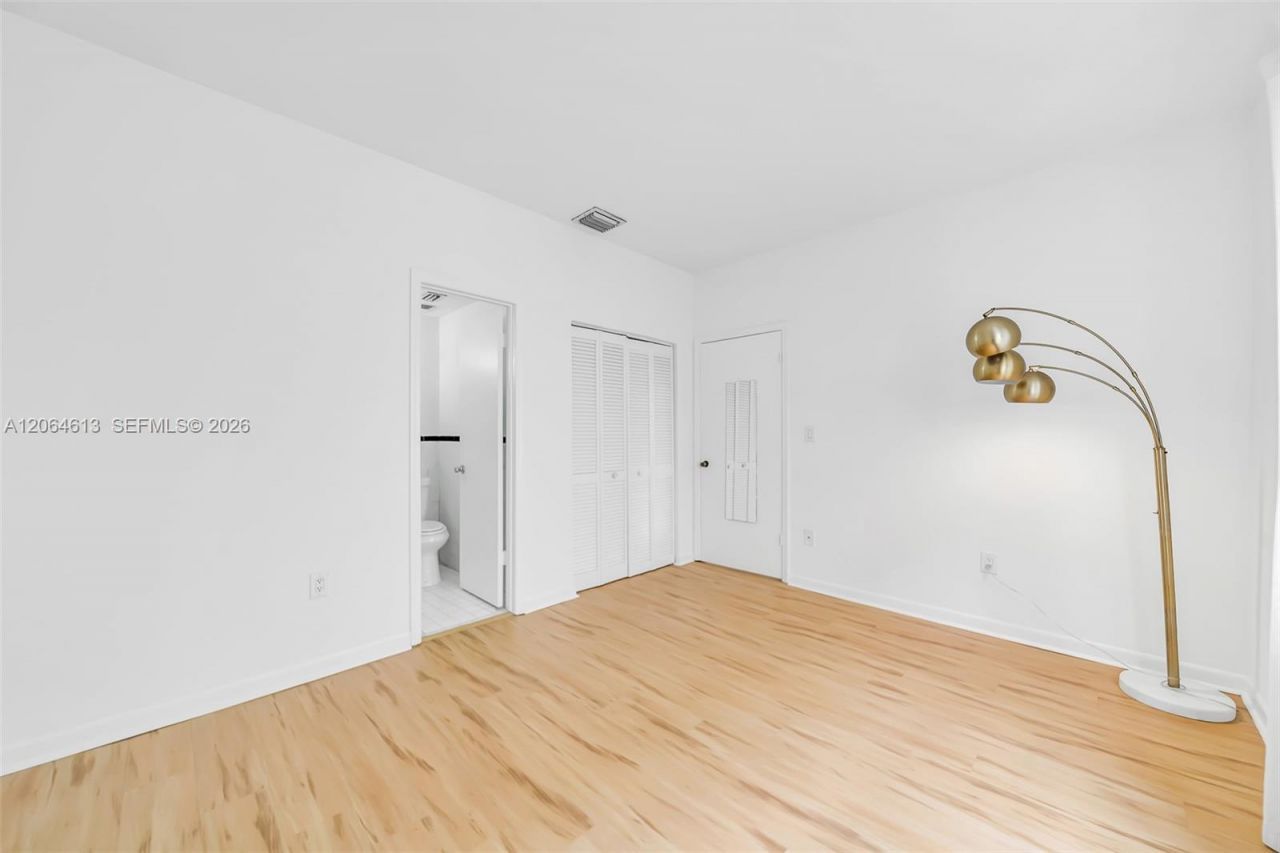 1051 Meridian Ave, Unit 1D, Miami Beach, FL 33139 Photo