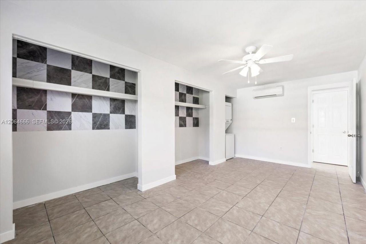 681/683 95th Ave N , Naples, FL 34108 Photo
