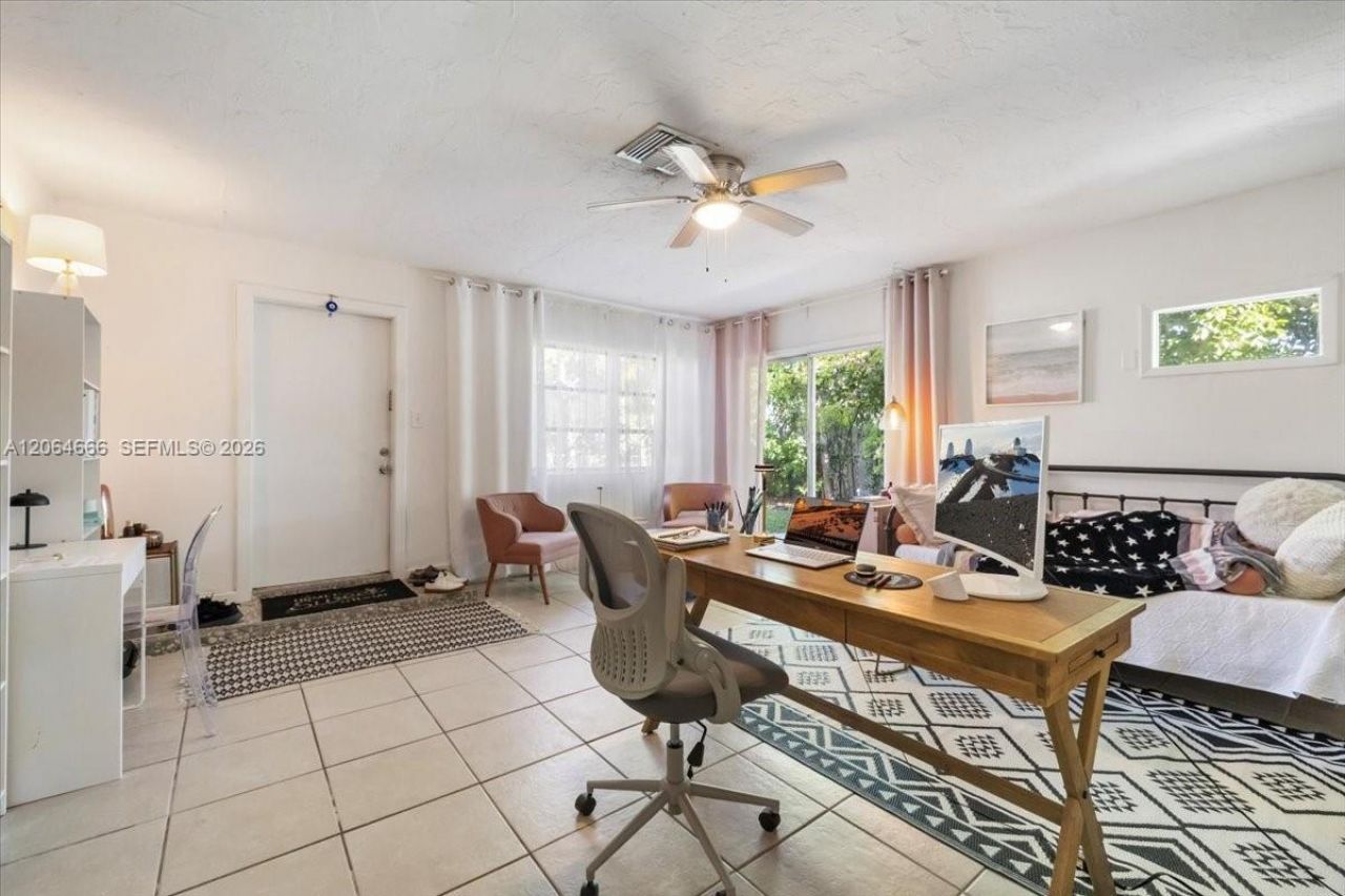 681/683 95th Ave N , Naples, FL 34108 Photo