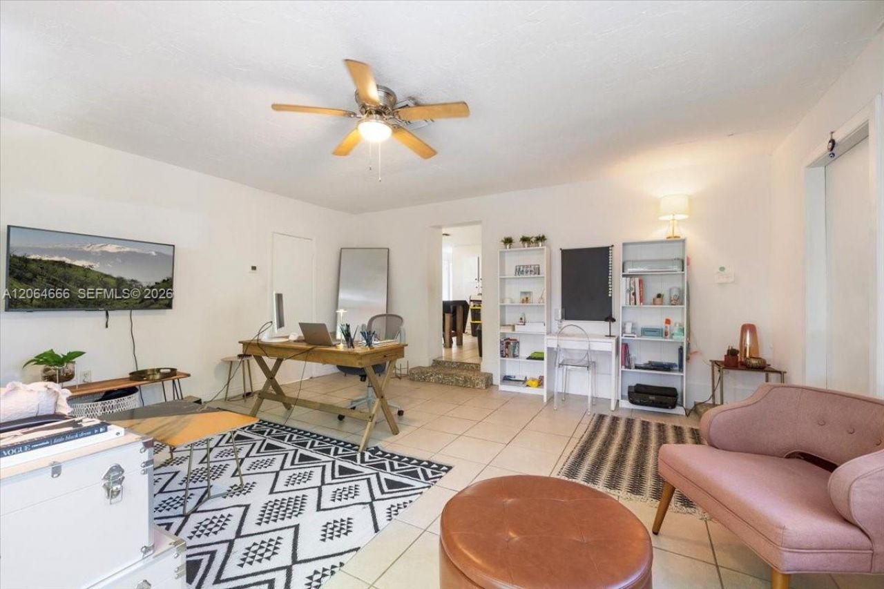 681/683 95th Ave N , Naples, FL 34108 Photo
