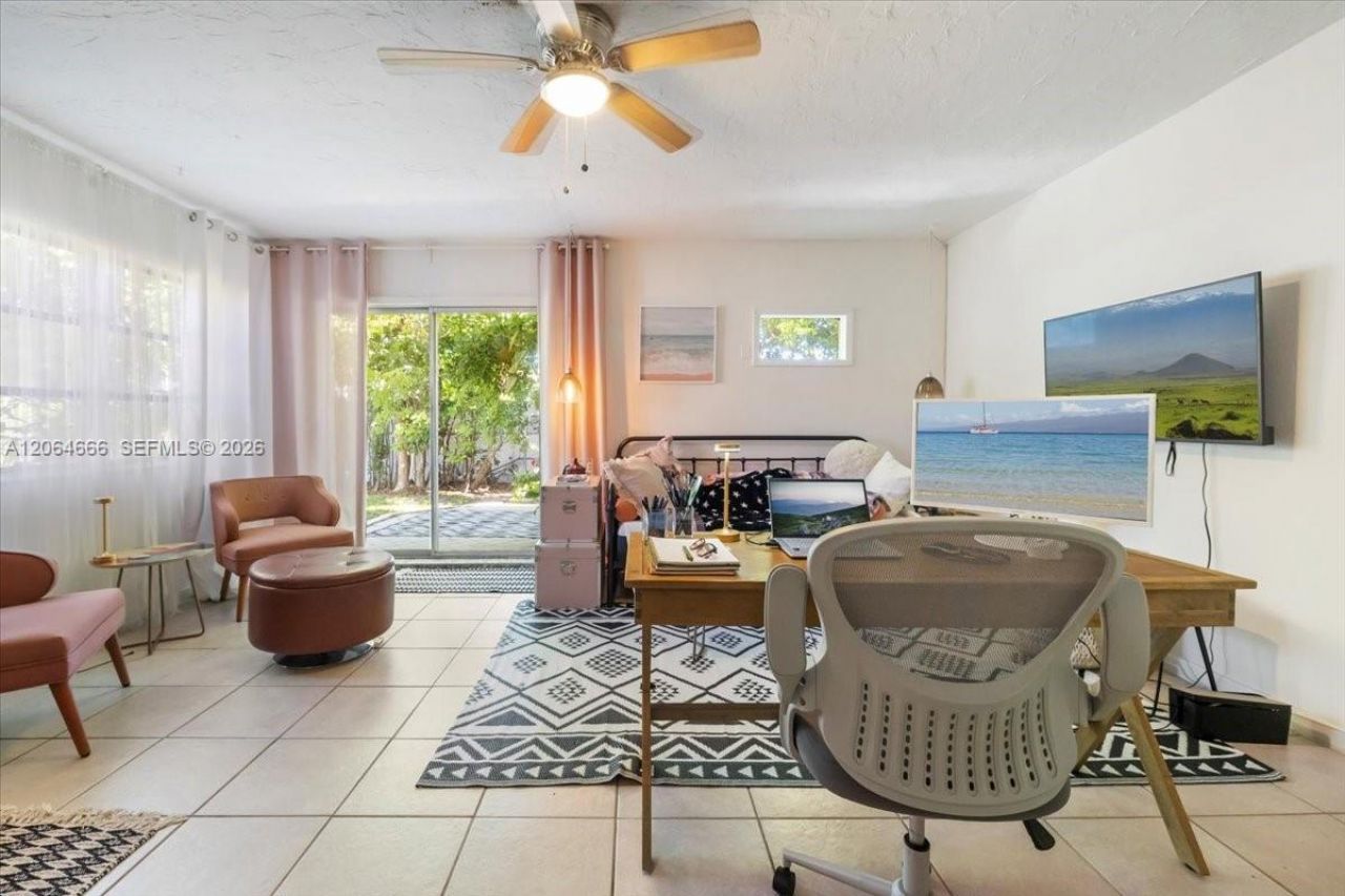681/683 95th Ave N , Naples, FL 34108 Photo