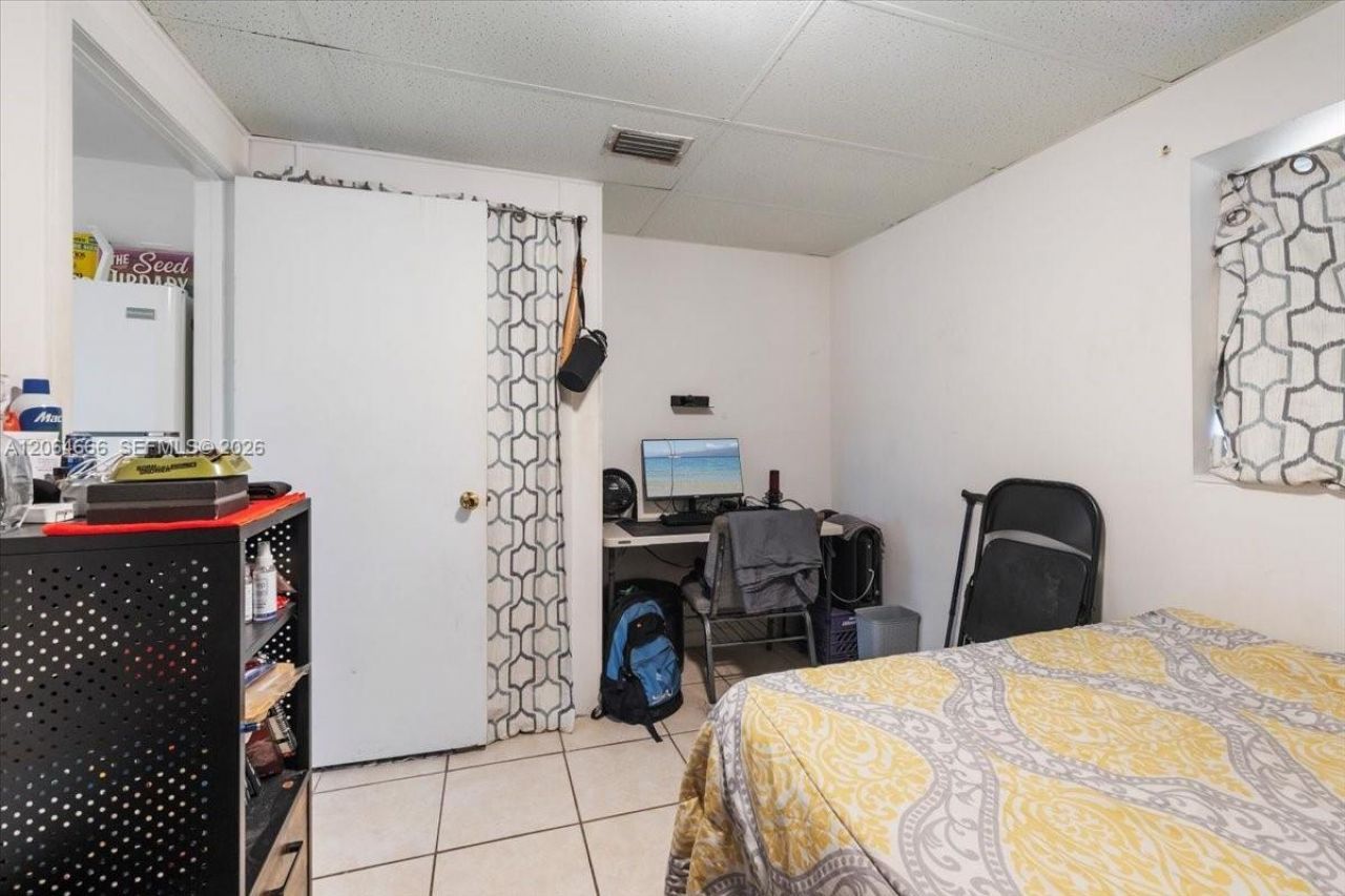 681/683 95th Ave N , Naples, FL 34108 Photo