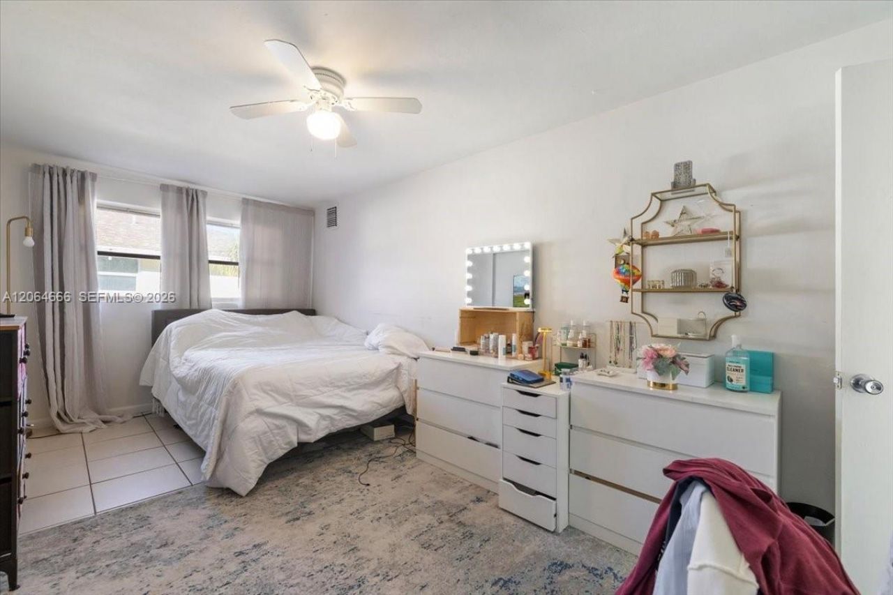 681/683 95th Ave N , Naples, FL 34108 Photo