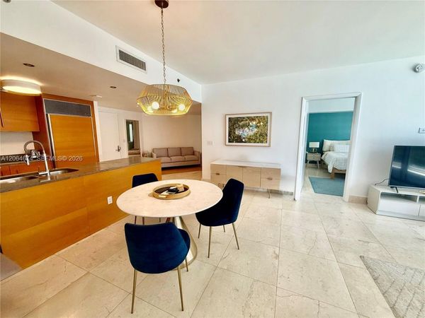 475 Brickell Ave , Unit 1609, Miami, FL 33131