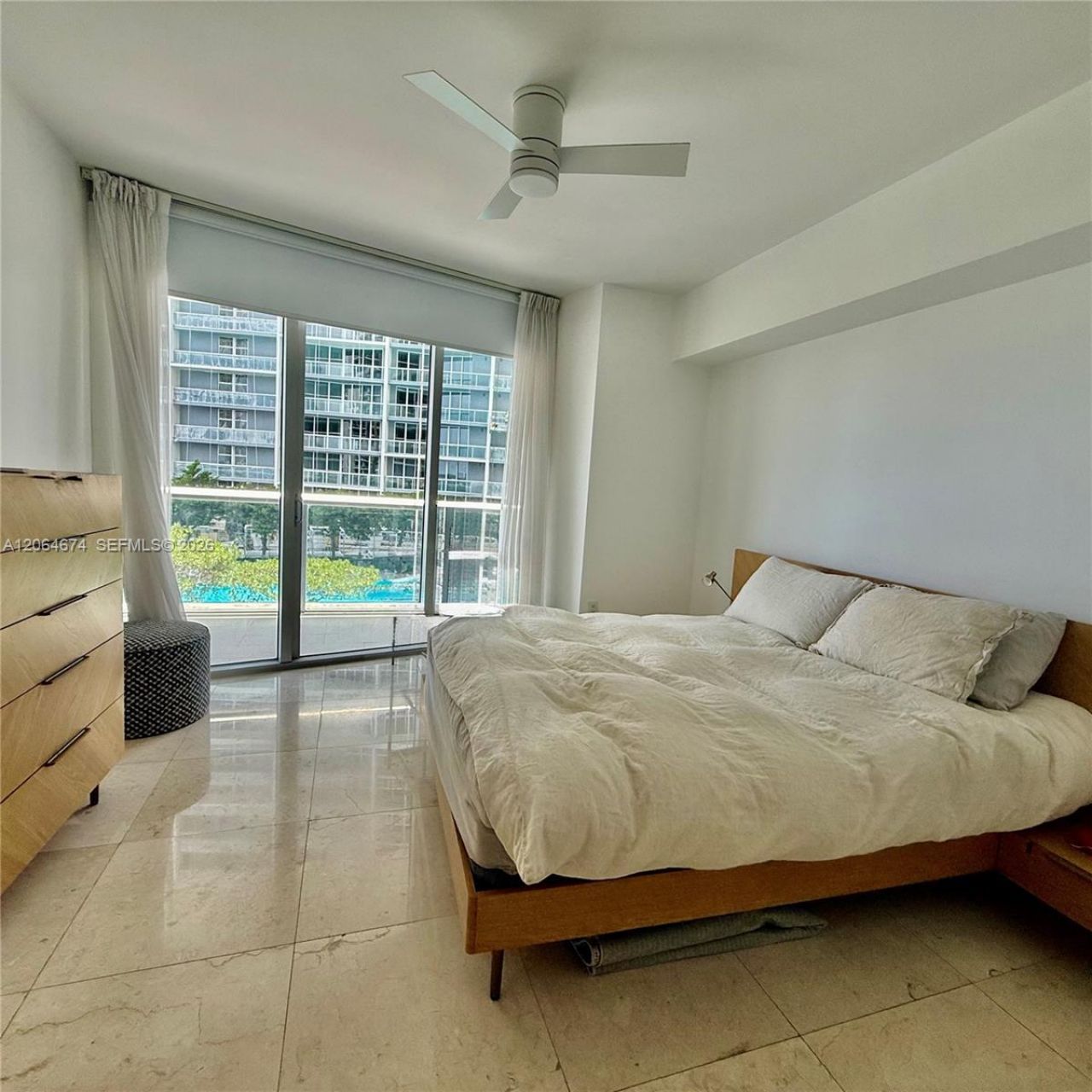 475 Brickell Ave , Unit 1609, Miami, FL 33131 Photo