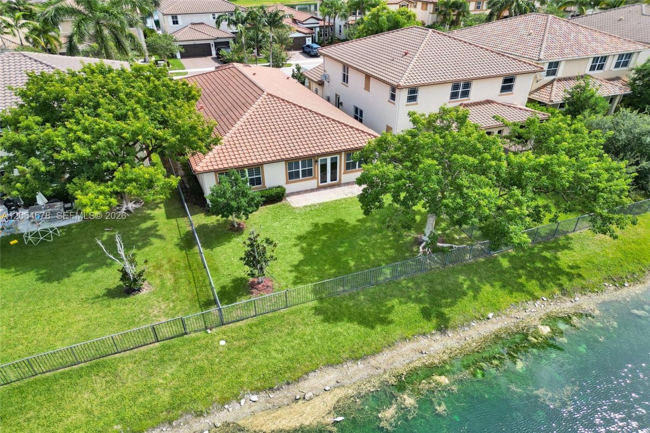 10340 Lake Vista Ct, Parkland, FL 33076 Photo