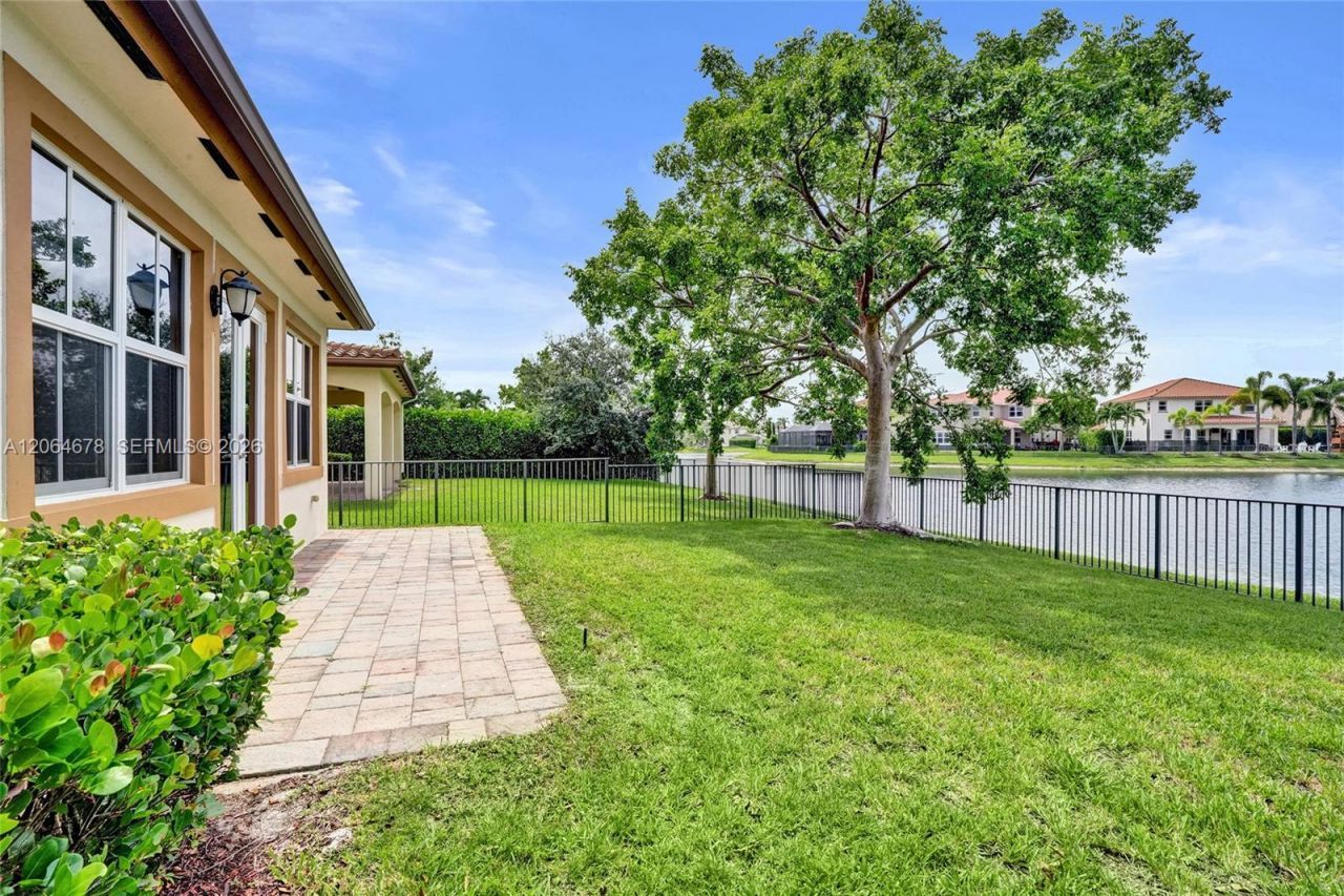 10340 Lake Vista Ct, Parkland, FL 33076 Photo