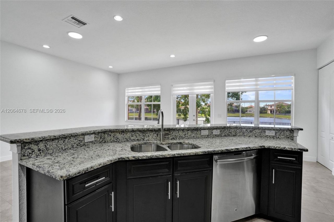 10340 Lake Vista Ct, Parkland, FL 33076 Photo