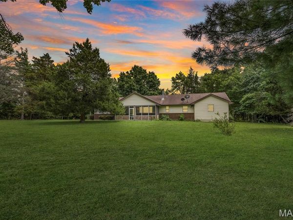 10289 Highway J, Perryville, MO 63775