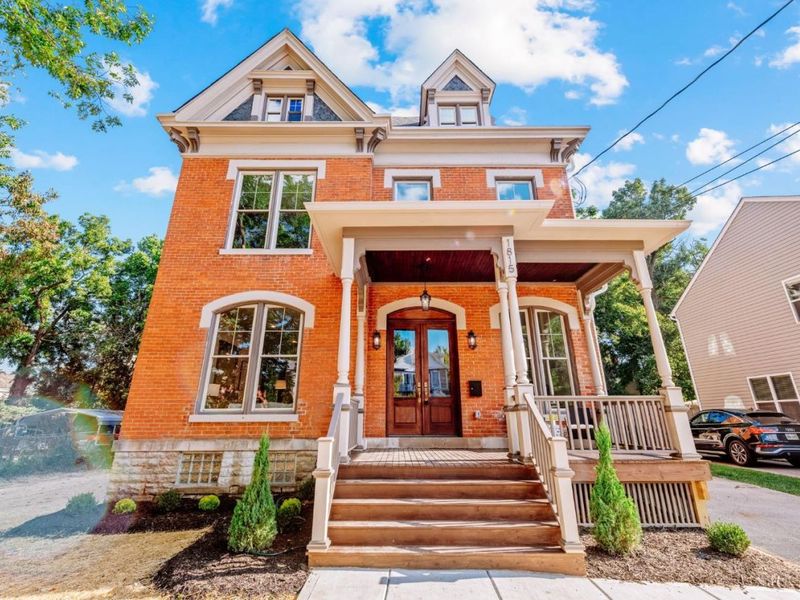 1815 Kinney Avenue, Cincinnati, OH 45207 Photo 2