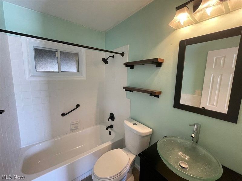 1683 Dennis Drive, Wickliffe, OH 44092 Photo 12