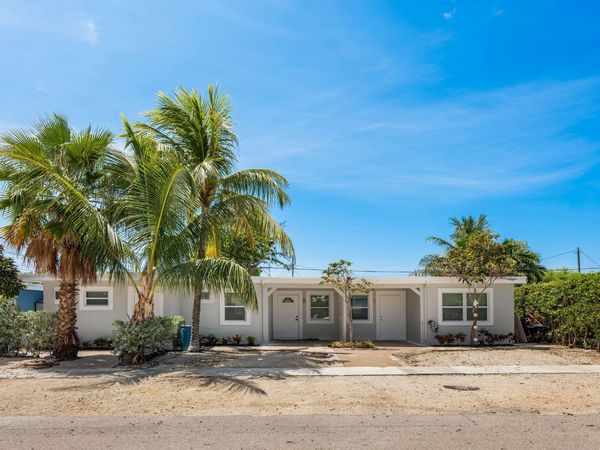 10833 2nd Avenue Gulf Avenue, MARATHON, FL 33050