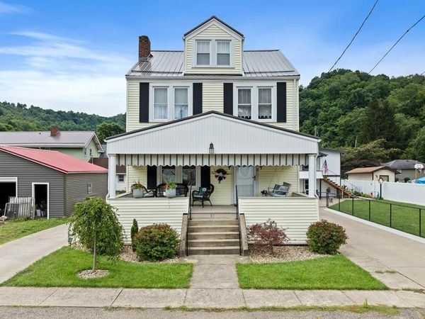 31 Lawson Ave, Triadelphia, WV 26059