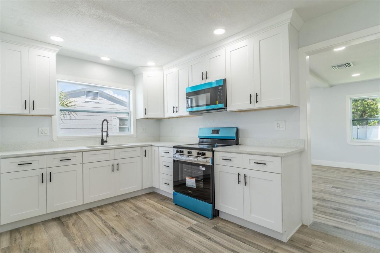 116 85th Avenue N, Saint Petersburg, FL 33702 Photo