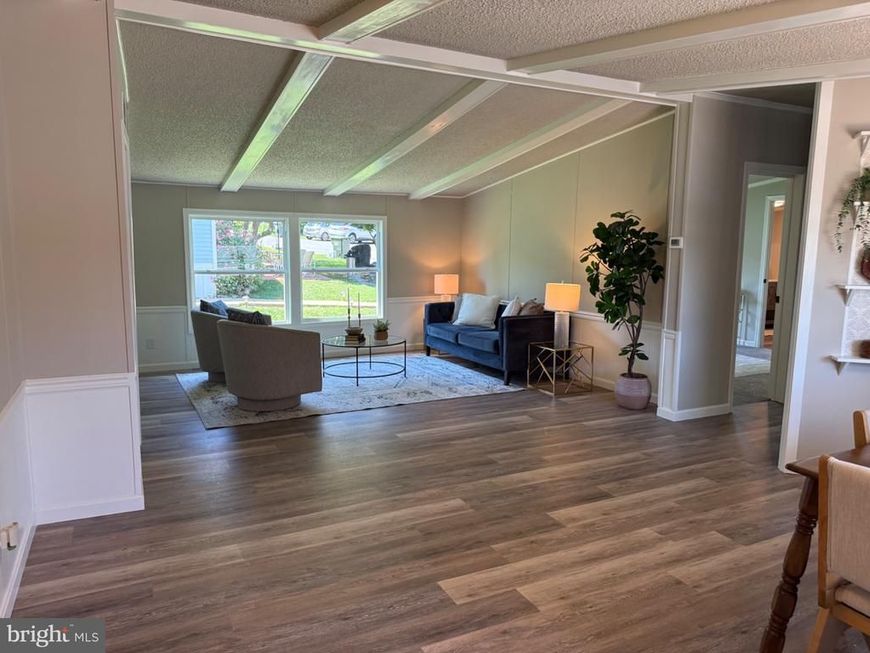 203 Oakfield Court W, Lancaster, PA 17603 Main Photo